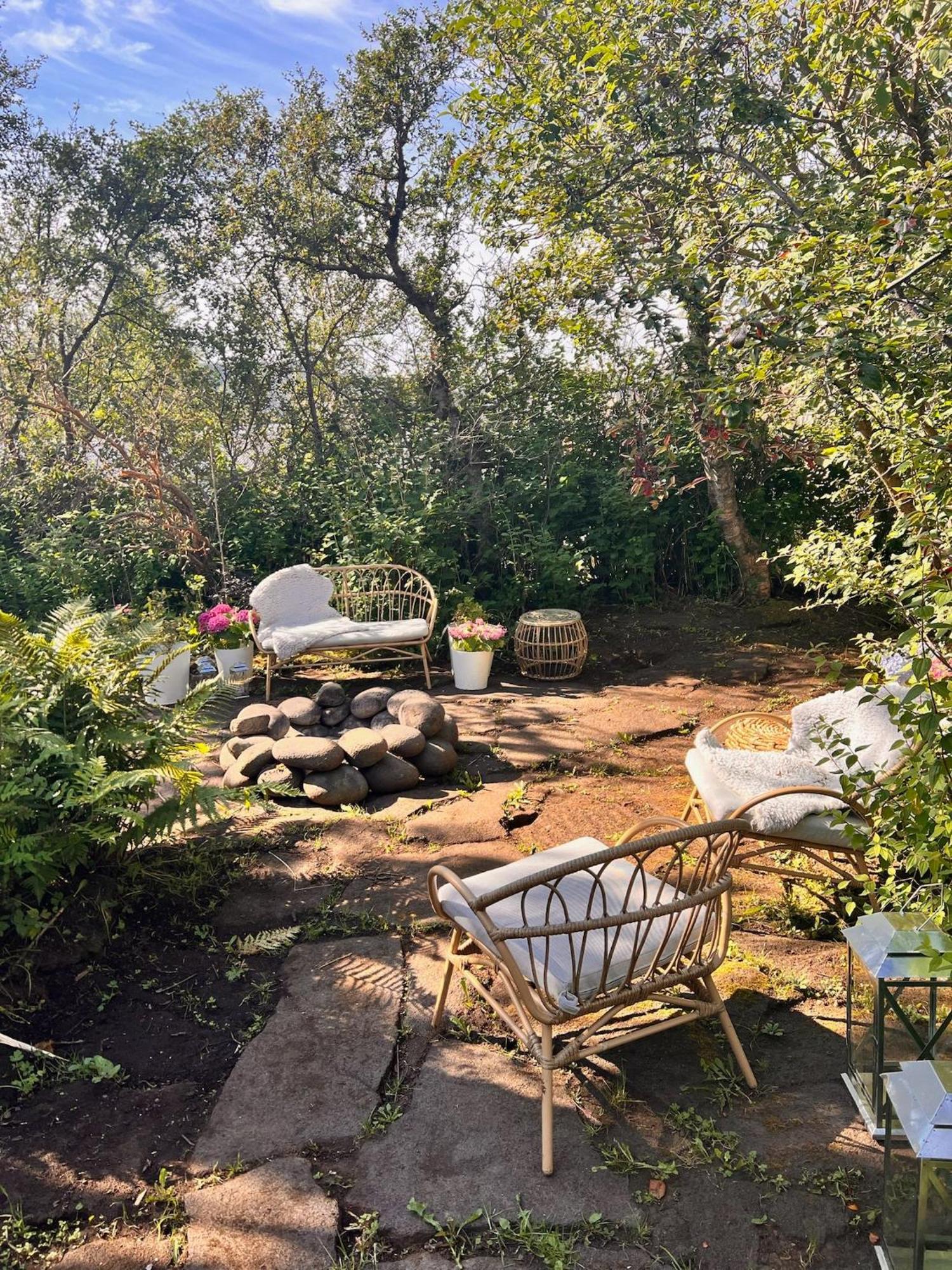 Casa Disa - Dreams, A Boutique Guesthouse In Reykjavik City'S Central Park And Botanical Garden In Laugardalur, Hot-Spring-Valley المظهر الخارجي الصورة